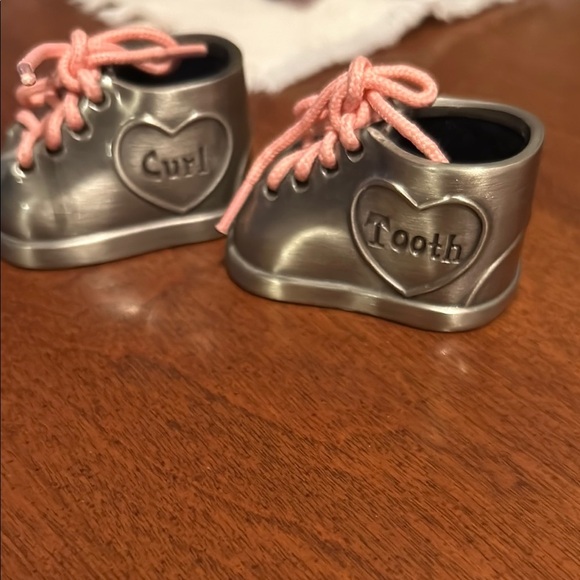 Baby  Silver Keepsake Shoe Set with Pink Laces - Picture 1 of 5